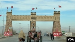 حکومت پاکستان در ماه اکتوبر ۲۰۲۳ سفر اقوام دو سوی دیورند را با پاسپورت و ویزه به این کشور الزامی اعلام کرد.