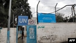 Sebuah fasilitas yang dikelola oleh UNRWA di Jenin, wilayah Tepi Barat yang diduduki, pada 30 Januari 2024. (Foto: AFP/Jaafar Ashtiyeh)