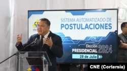 El candidato presidencial Javier Bertucci.
