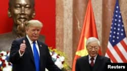 Ông Trọng tiếp ông Trump tại Hà Nội ngày 27 tháng Hai, 2019.