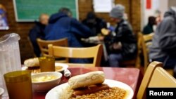 Kambag'allar uchun bepu beriladigan ovqat