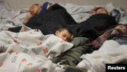 En marzo de este año los agentes fronterizos detuvieron al menos unos 19,000 menores no acompañados que cruzaron la frontera de manera irregular. 