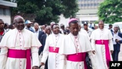 Hotunan Taron Majalisar Tsaro Da Buhari Ya Jagoranta Kafin Tafiyarsa Zuwa London