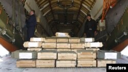 Afg'onistonga olib kelingan Rossiya o'q-dorilari