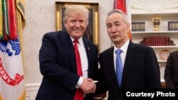 川普2018年5月17日在白宫会晤中国贸易谈判代表团团长顾问刘鹤副总理 (川普推特)