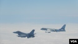 台灣F16戰機升空監控伴飛中國軍機繞台飛行。(2020年2月9日)