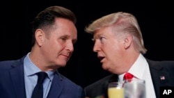 Donald Trump tare da Mark Burnett