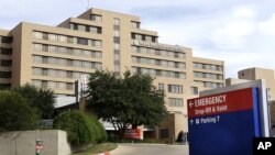 Dallas shahridagi kasalxona. Yaqindan Afrikadan kelgan Tomas Erik Dankan Ebola kasalligidan shu yerda jon berdi. 