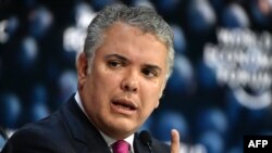 El presidente Iván Duque suspendió los vuelos extranjeros que lleguen al país, a partir del lunes.